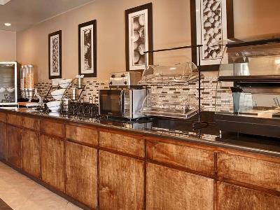 Western Inn&suites Hotel
